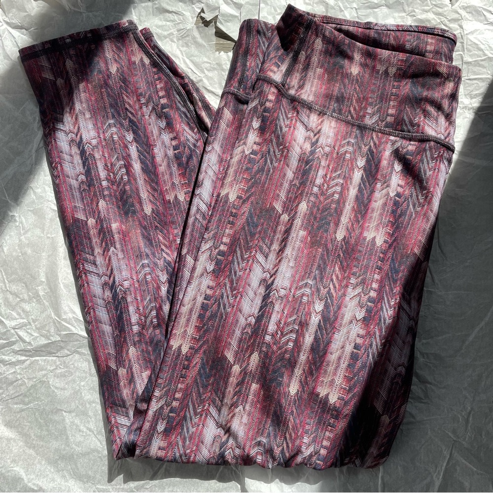 Fabletics High-Waisted Pattern Leggings With Phon… - image 3
